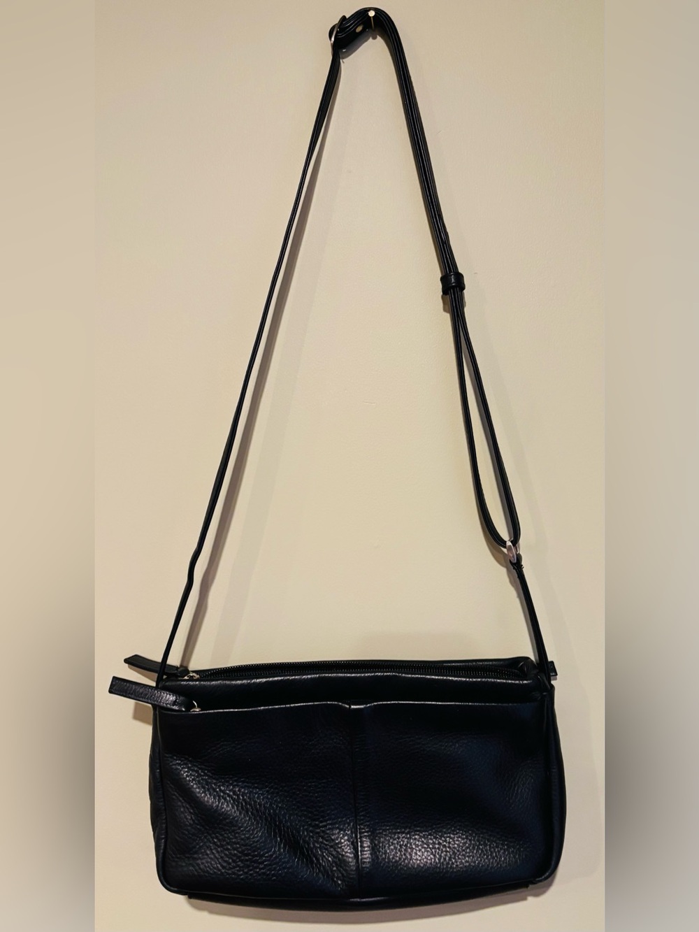 Derick Alexander Black Leather Crossbody Bag - Classic Women's Shoulder Bag